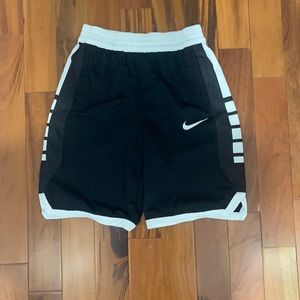 Boys Nike elite basketball shorts